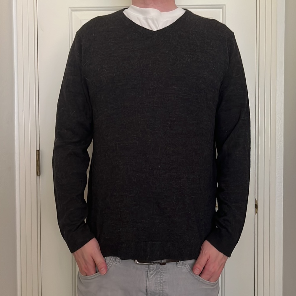3/$10 APT. 9 Slim Fit Merino Blend V-Neck Sweater